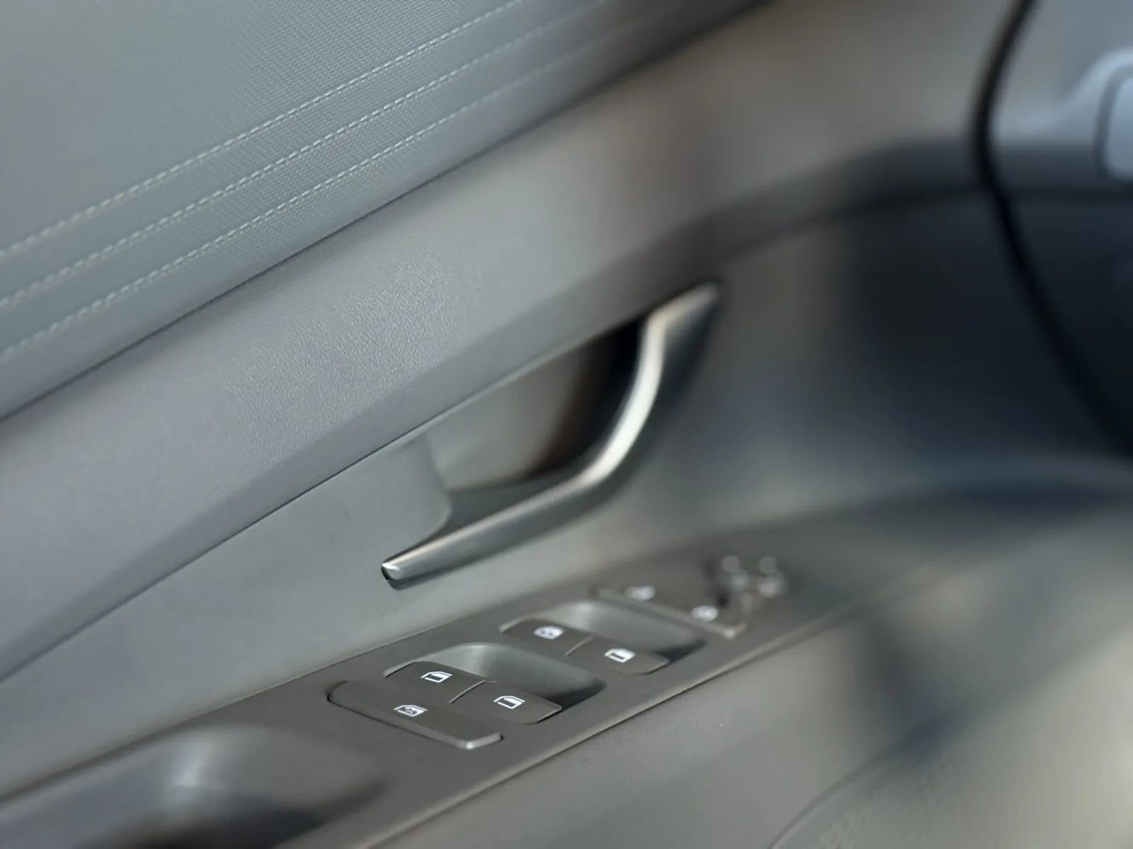 Used 2023 Hyundai Elantra SEL image 23