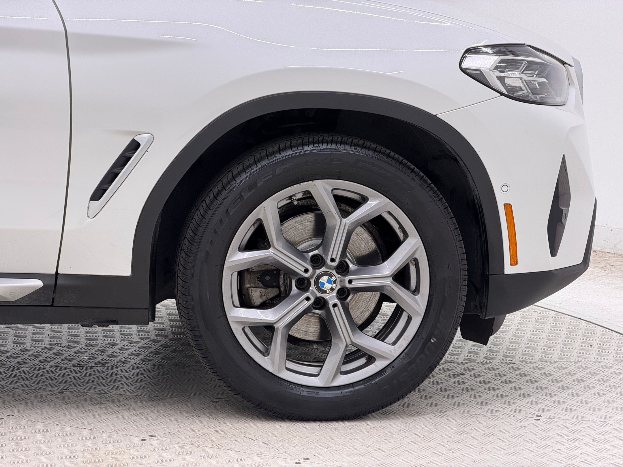Used 2024 BMW X3 sDrive30i w/ Premium Package RWD image 13