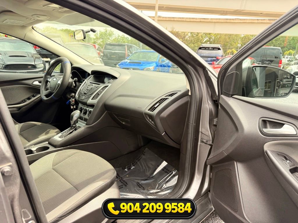 Used 2014 Ford Focus SE FWD image 31