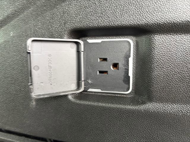 Used 2025 Chevrolet Tahoe Z71 image 33