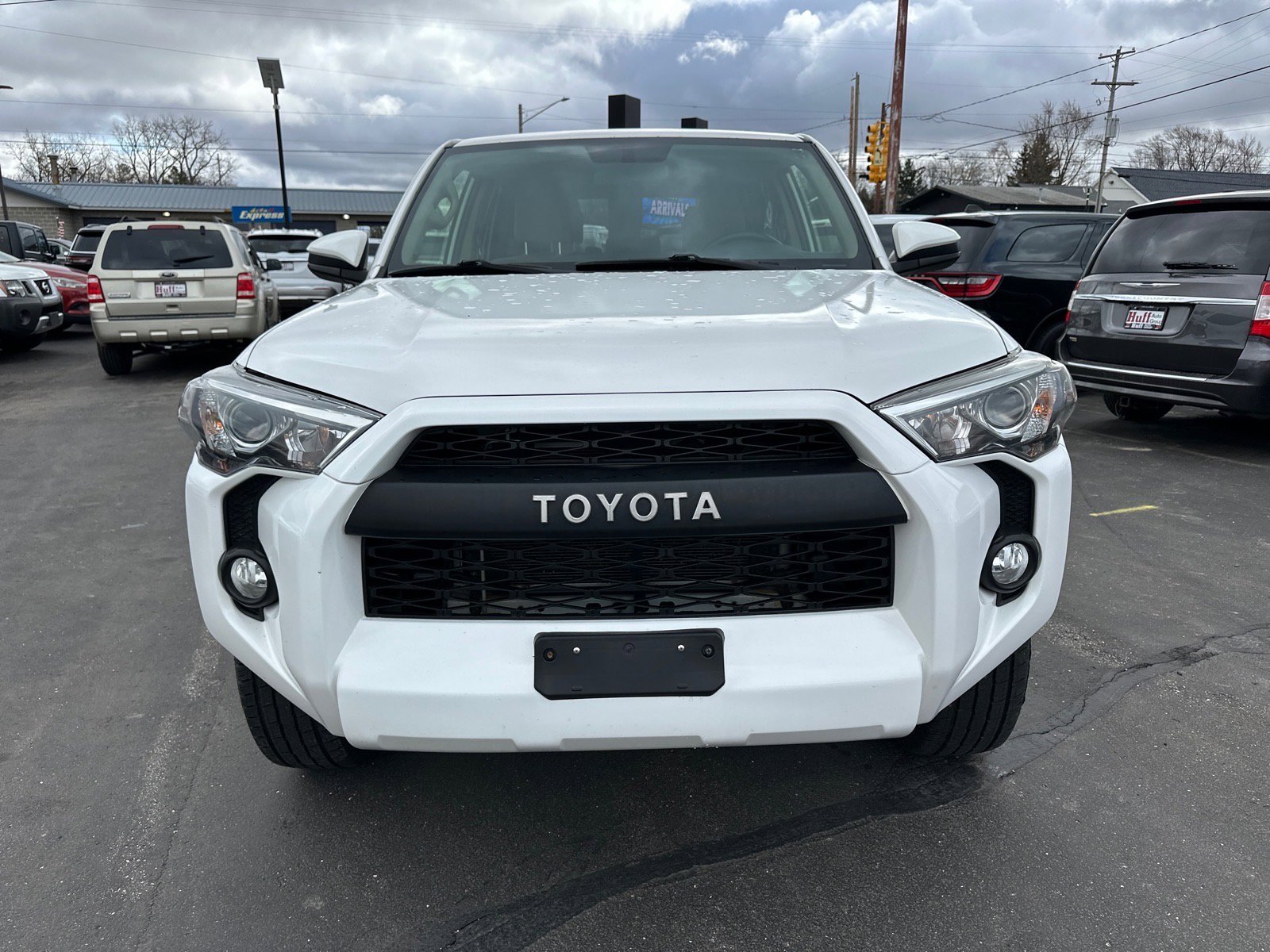 Used 2016 Toyota 4Runner SR5 image 3