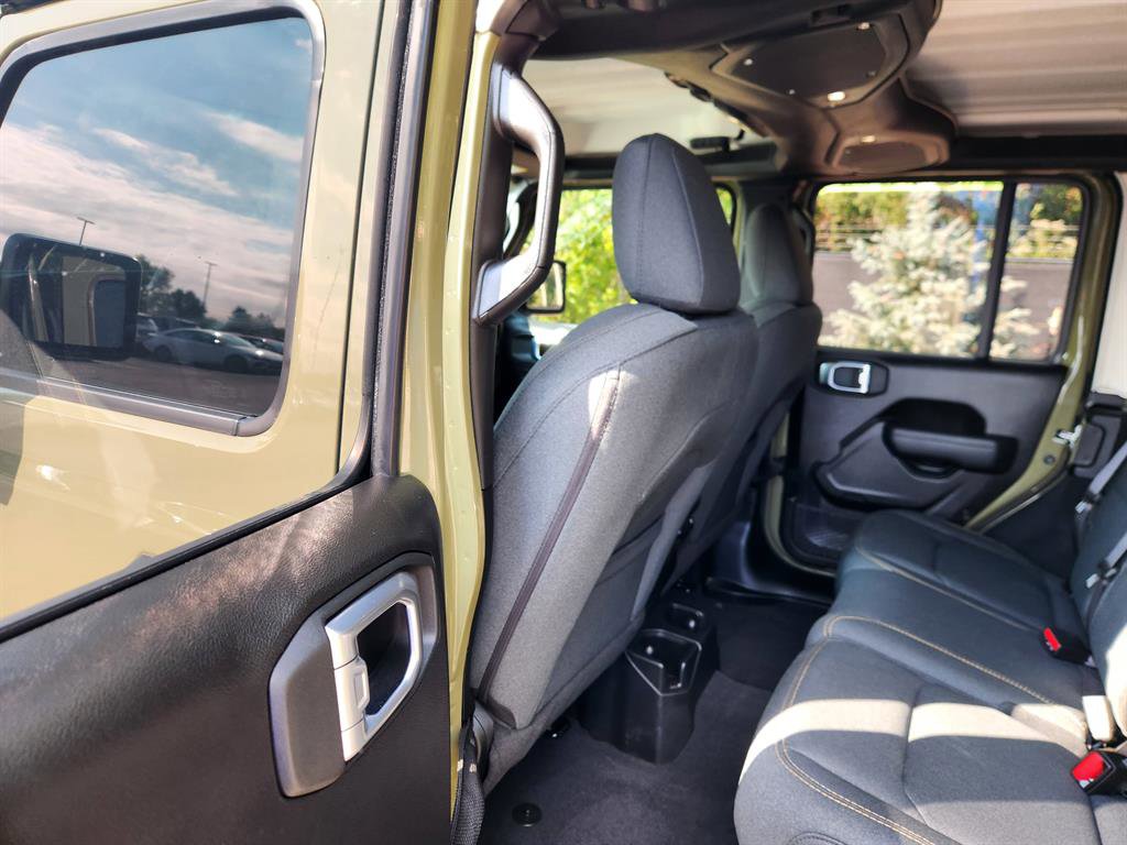 Used 2025 Jeep Wrangler Sport image 25