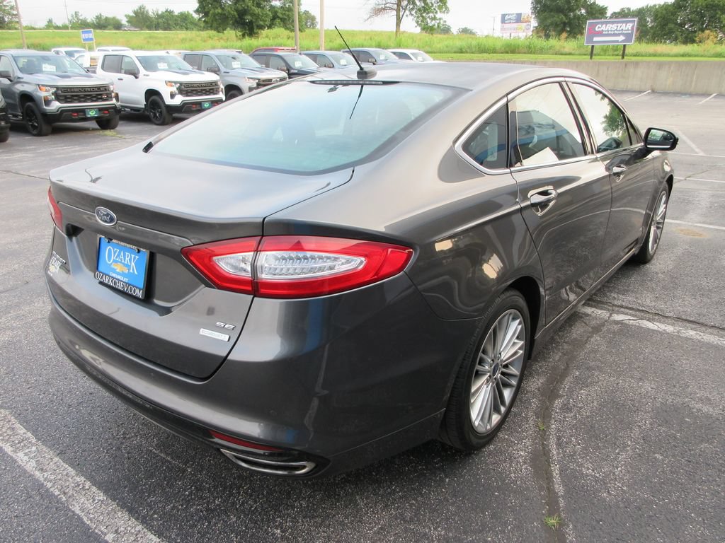 Used 2015 Ford Fusion SE w/ Equipment Group 202A FWD image 5