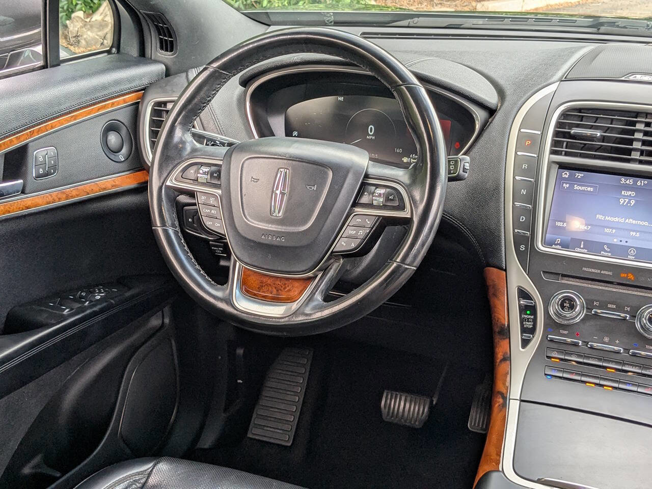 Used 2020 Lincoln Nautilus Reserve w/ Cargo Utility Package image 15