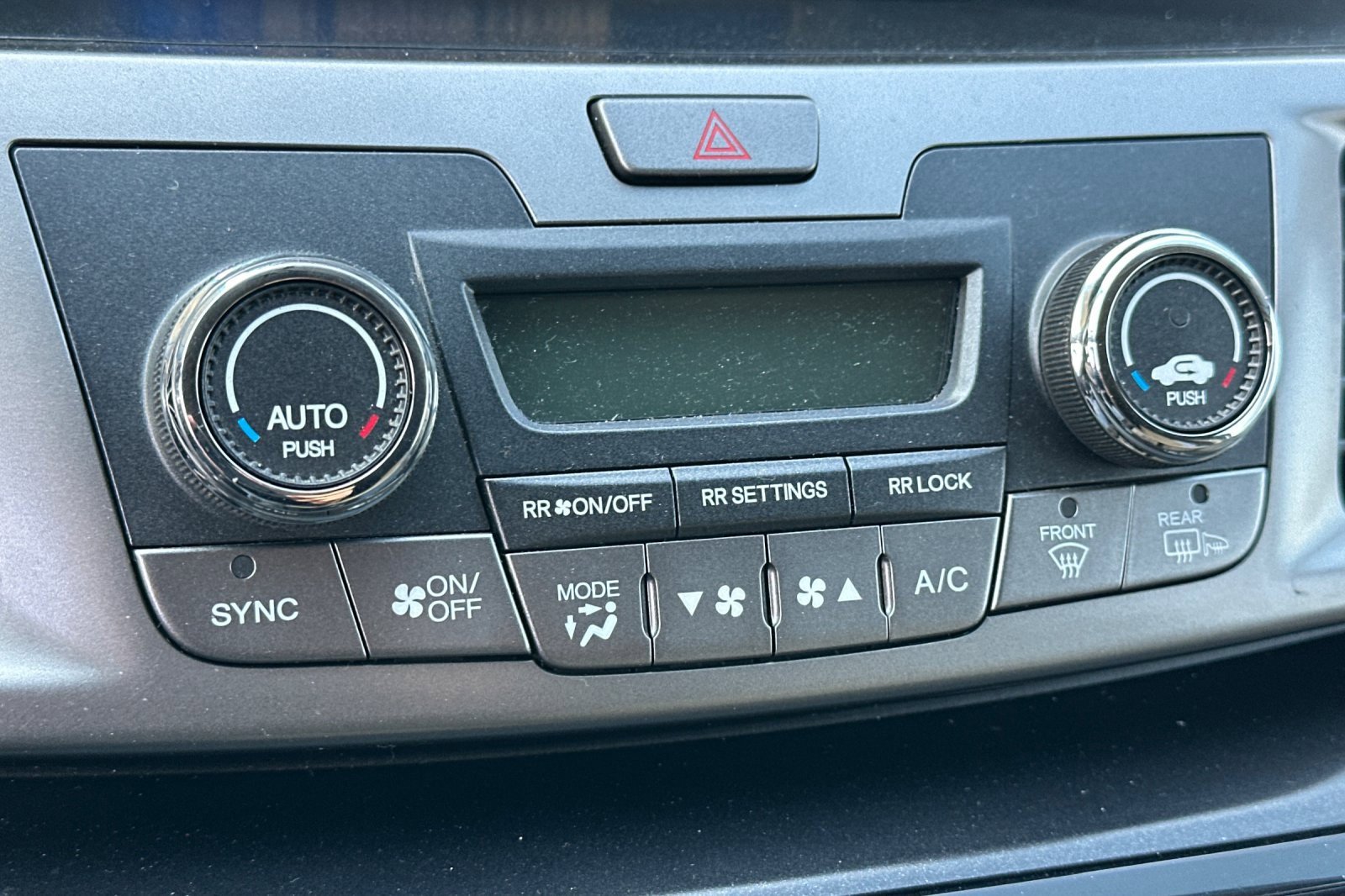 Used 2016 Honda Odyssey SE image 21