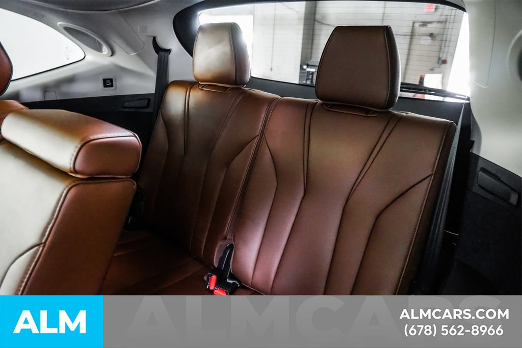 Used 2023 Acura MDX w/ Advance Package AWD/4WD image 19