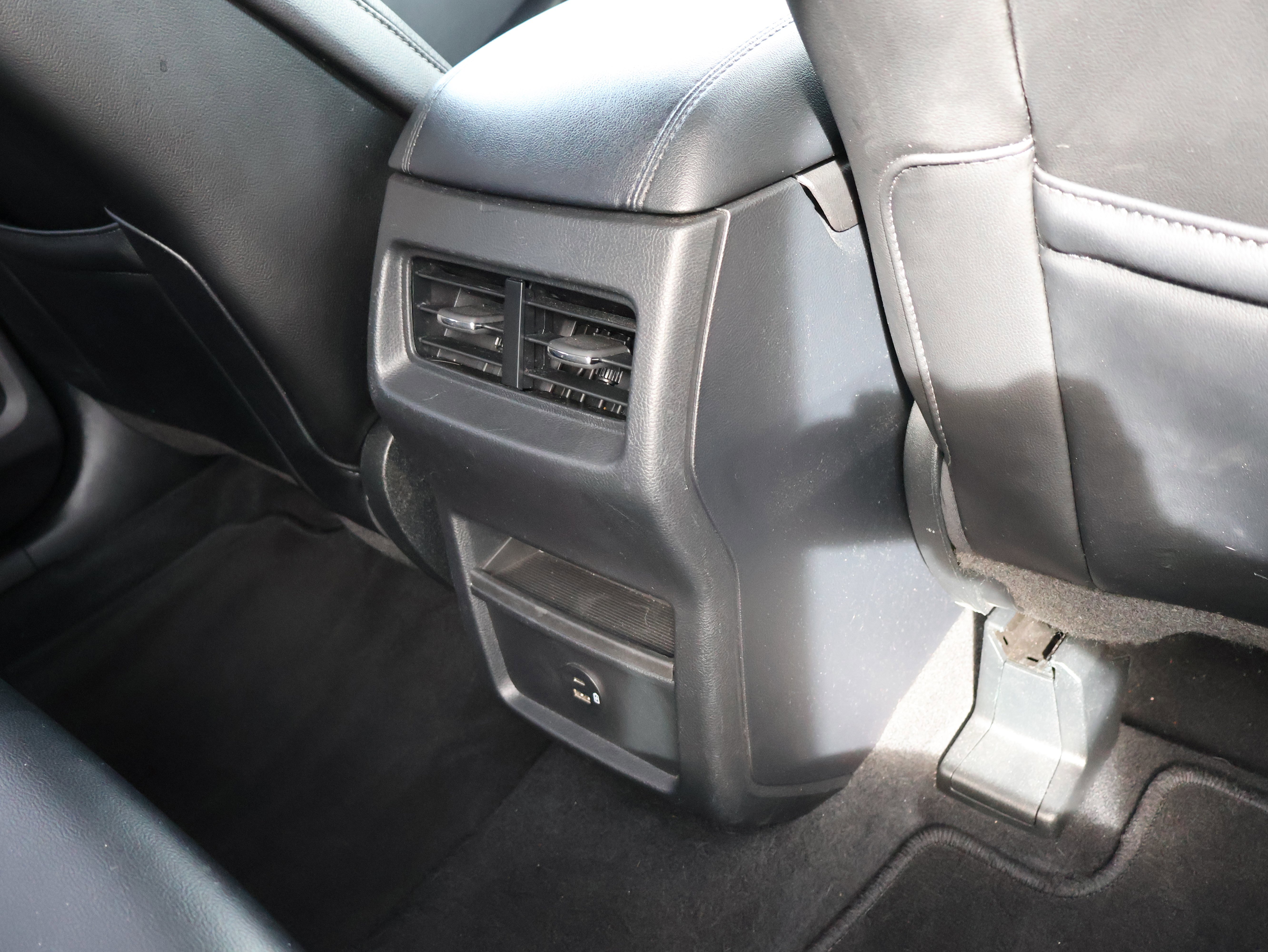 Used 2021 Ford Edge SEL image 12