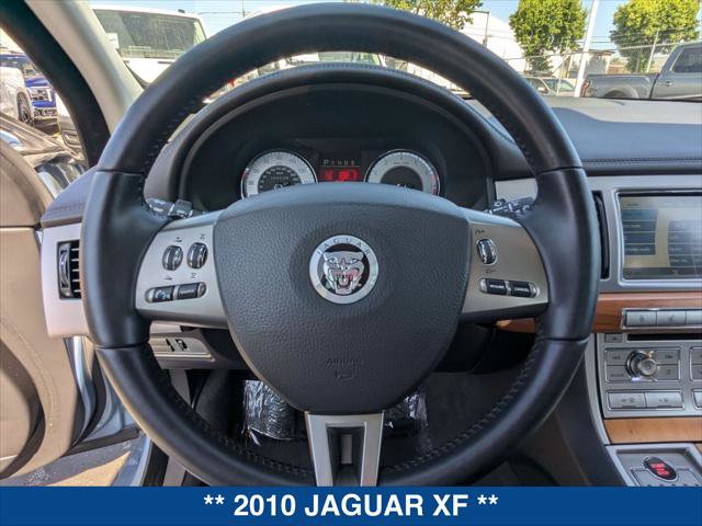 Used 2010 Jaguar XF Luxury RWD image 13