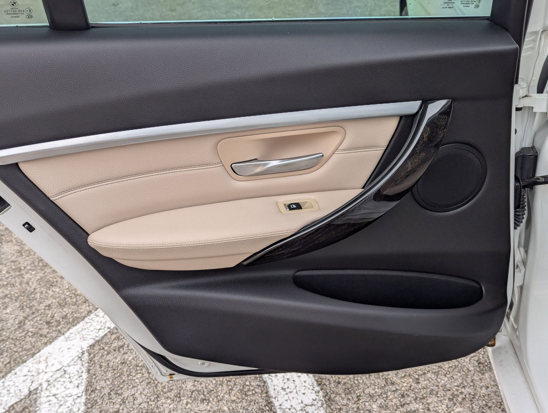 Used 2017 BMW 330i Sedan image 16