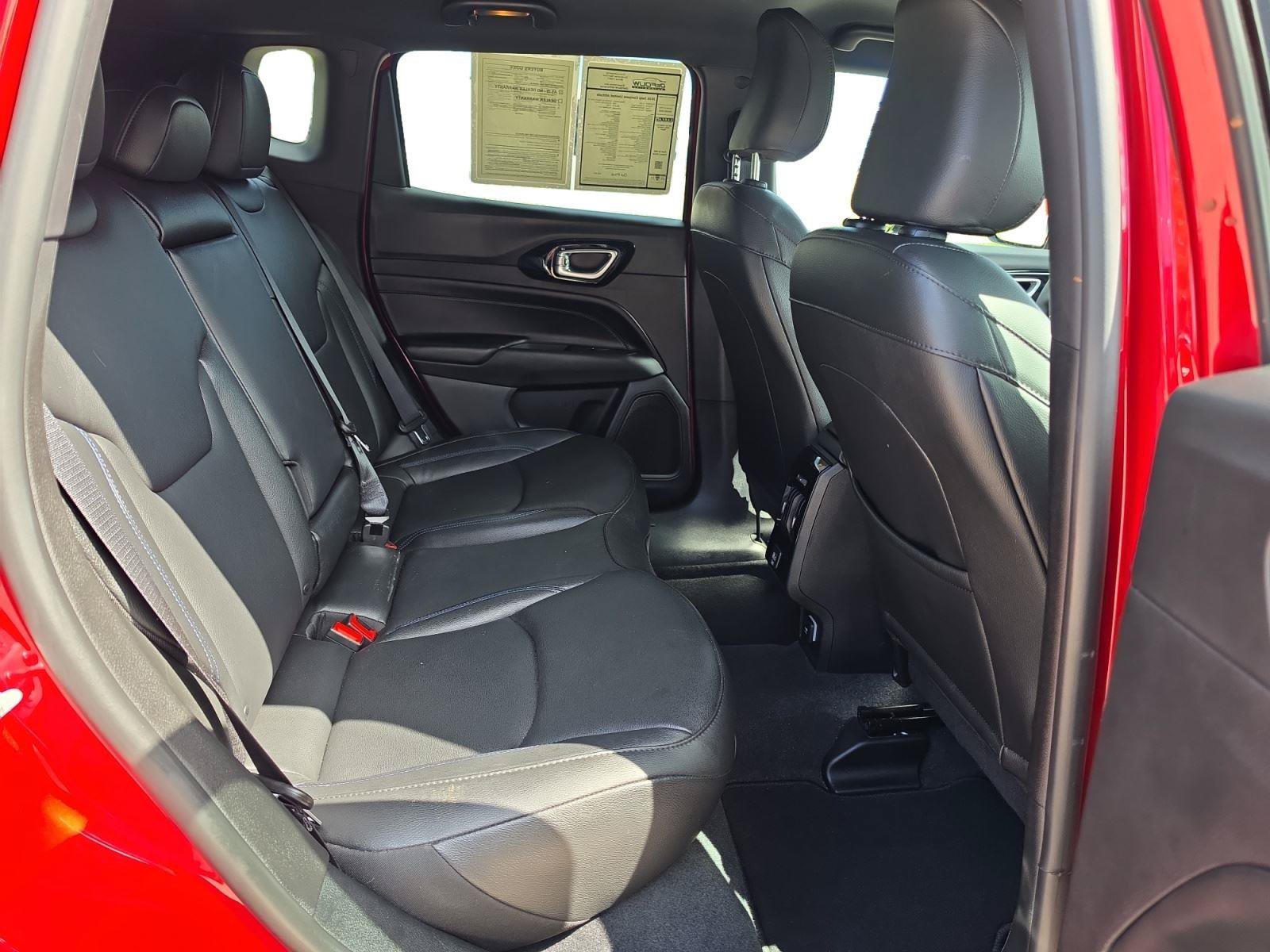 Used 2026 Jeep Compass Limited AWD/4WD image 24