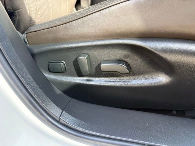 Used 2017 INFINITI Q70 L 3.7 w/ Deluxe Touring Package image 28