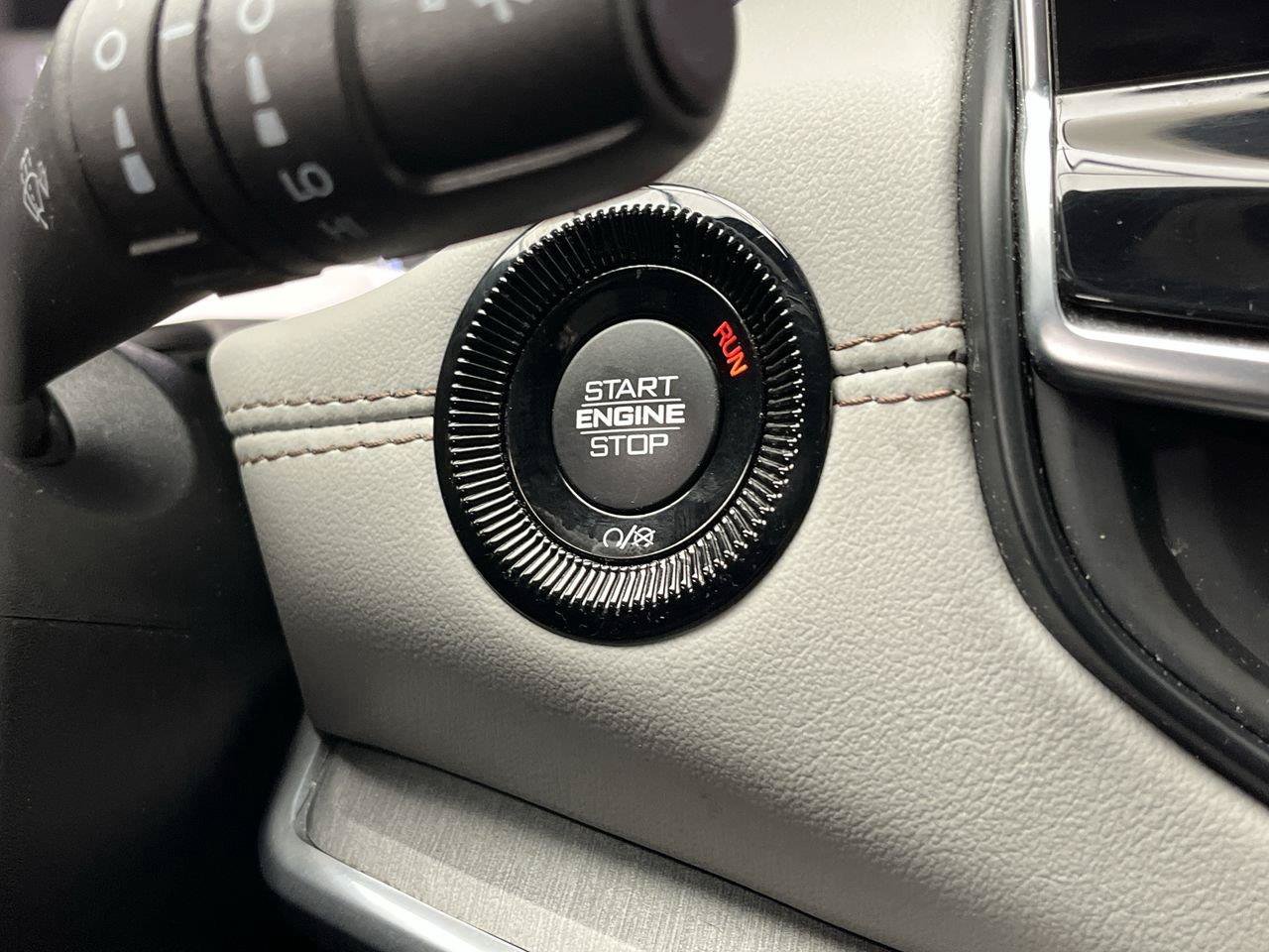 Used 2023 Jeep Compass Limited AWD/4WD image 20