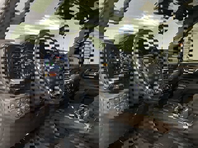 Used 2024 Chevrolet Silverado 3500 High Country w/ Technology Package image 10