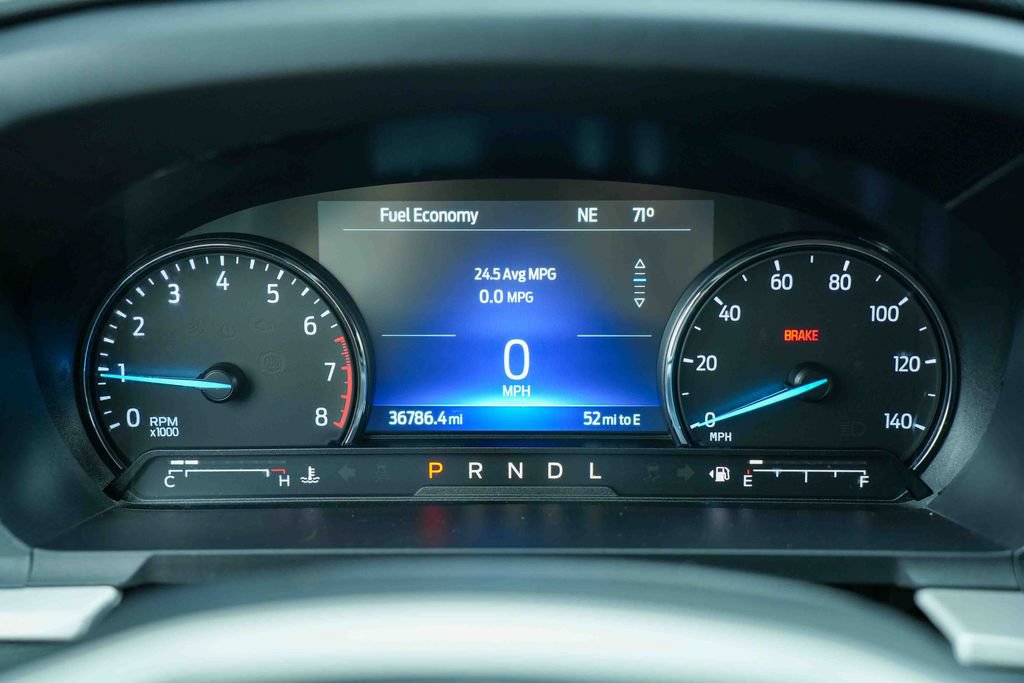 Used 2023 Ford Explorer XLT w/ Equipment Group 202A AWD/4WD image 28