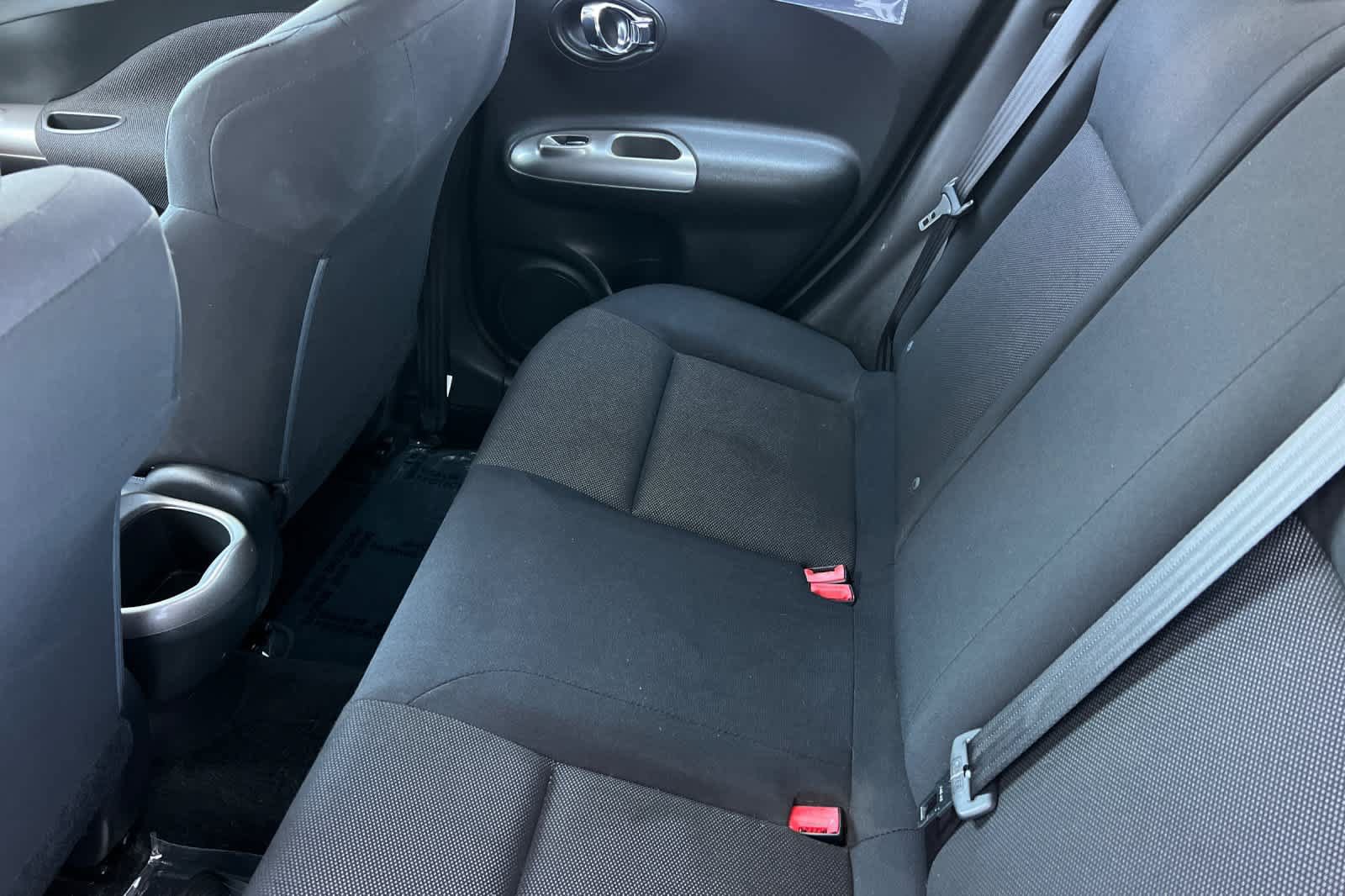Used 2013 Nissan Juke S FWD image 5