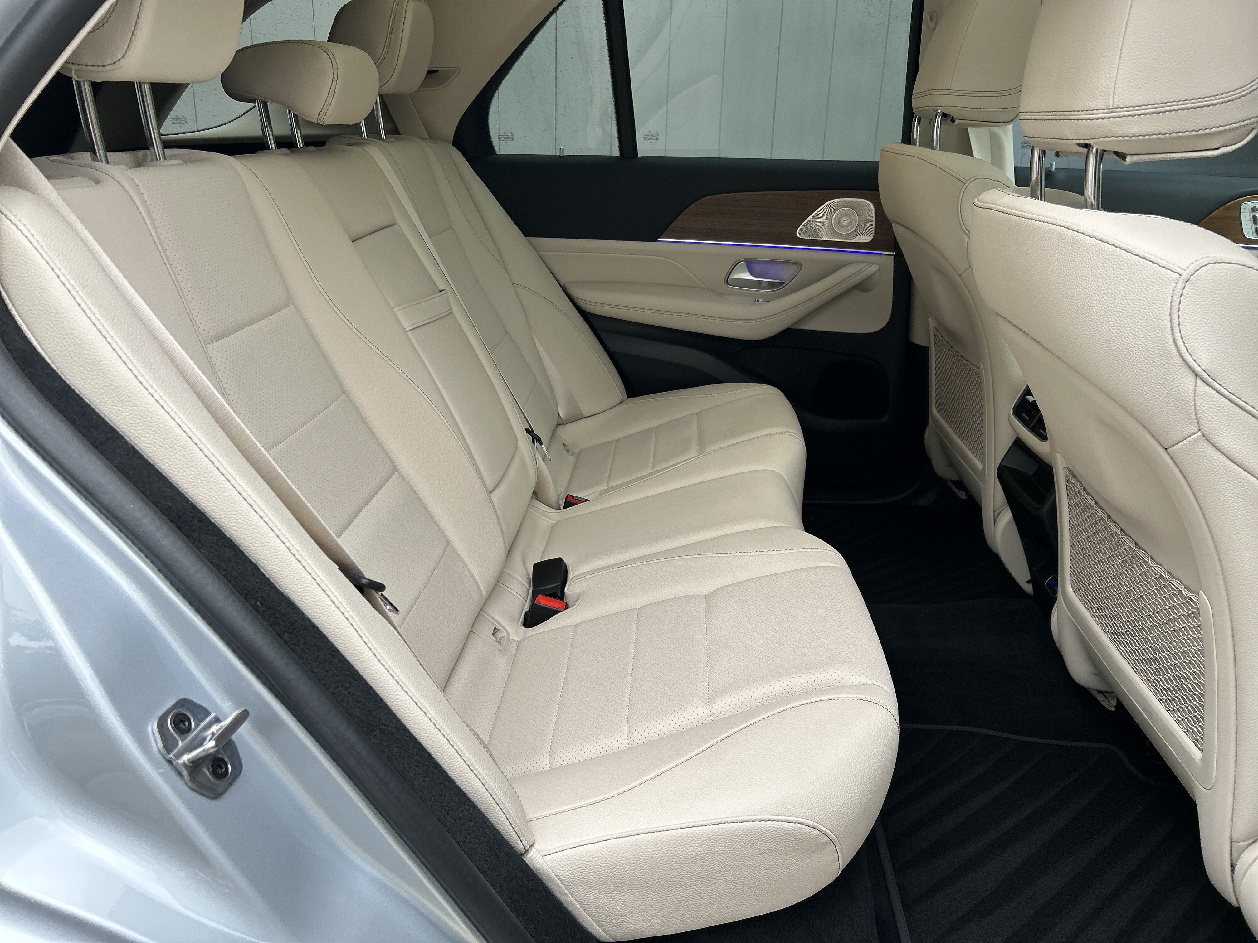 Certified 2025 Mercedes-Benz GLE 350 4MATIC w/ AMG Line Exterior image 45
