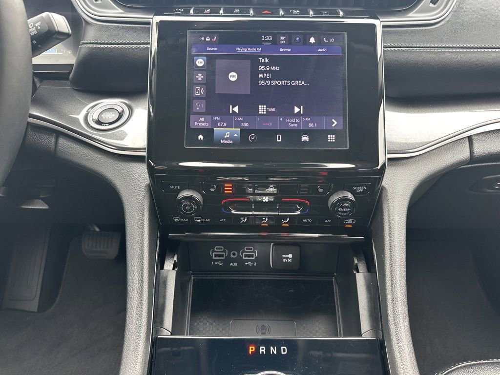 Used 2023 Jeep Grand Cherokee Laredo w/ Luxury Tech Group I image 23