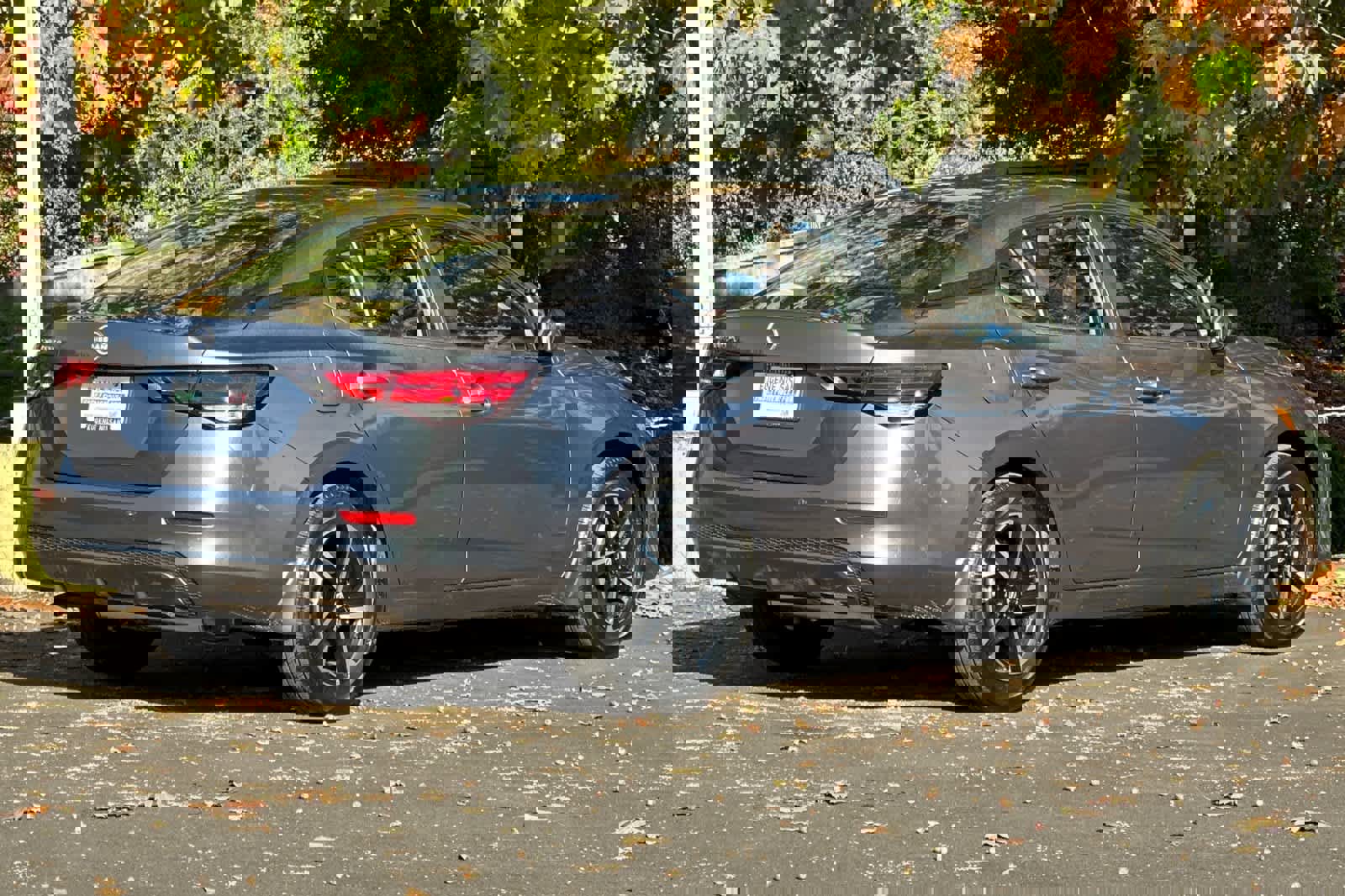 New 2025 Nissan Sentra SV image 2