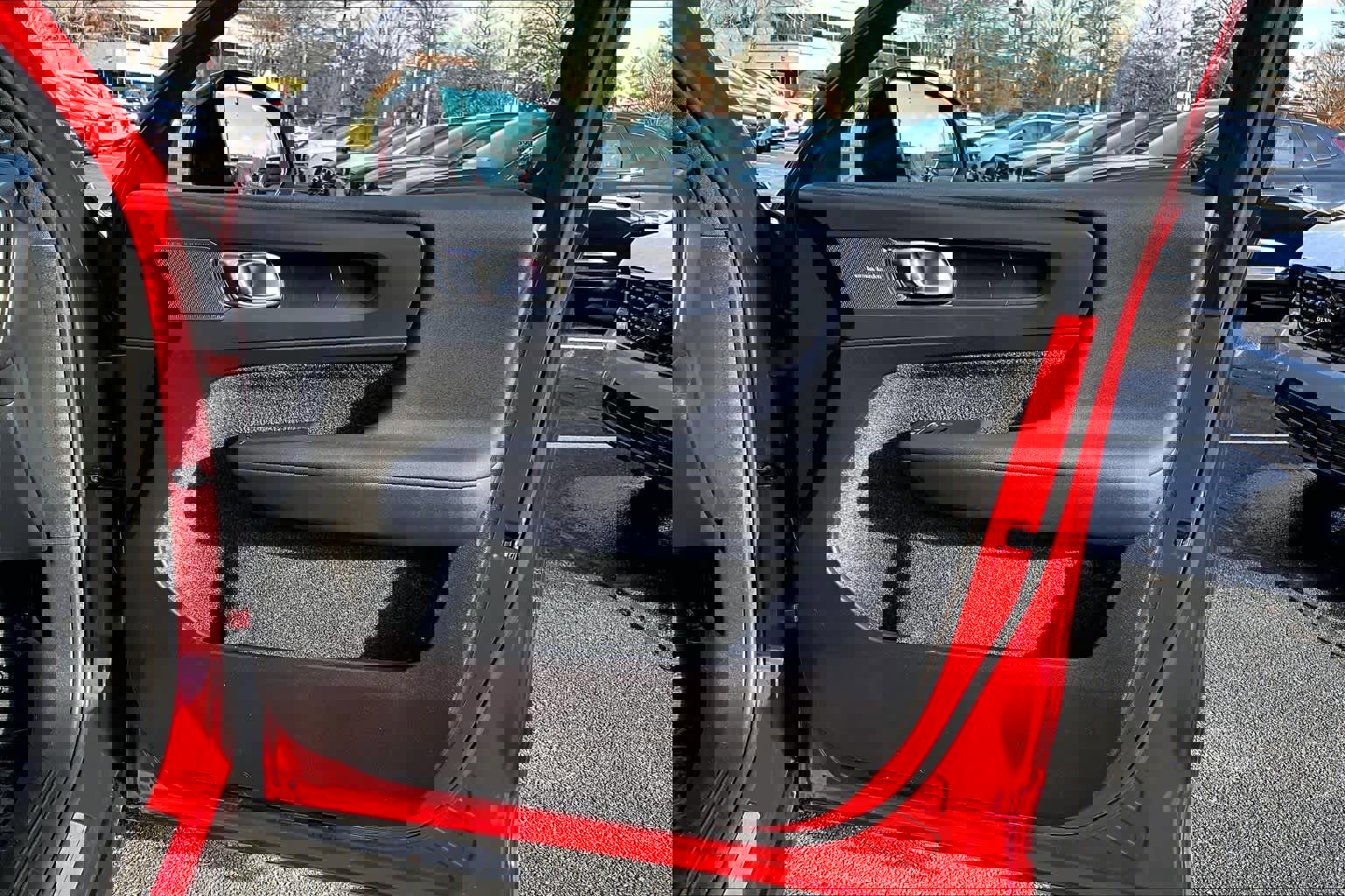 Certified 2023 Volvo C40 P8 Recharge Ultimate image 21