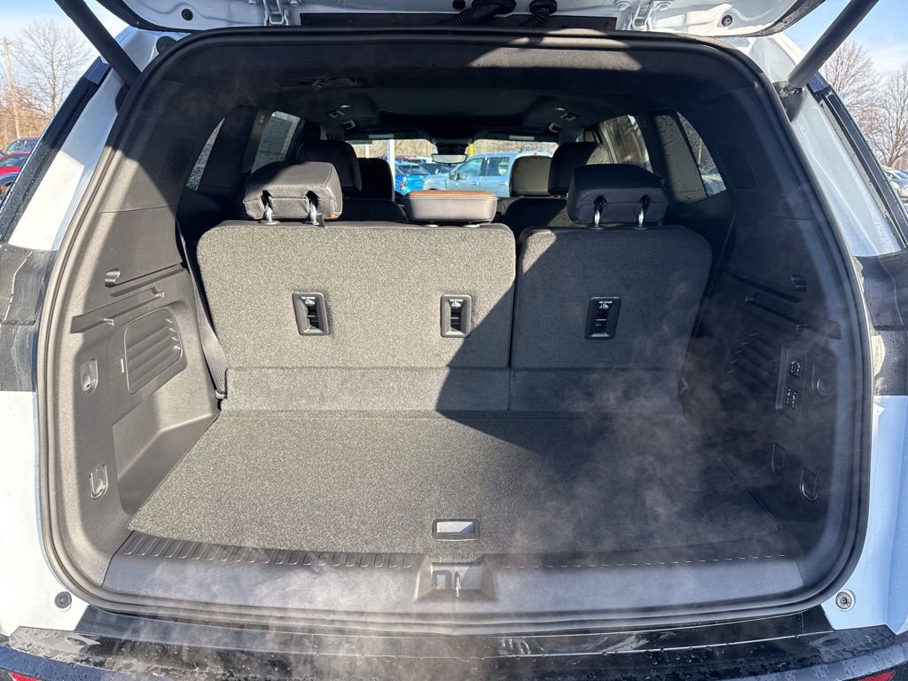 New 2026 GMC Acadia Denali Ultimate w/ LPO, All-Weather Package image 15