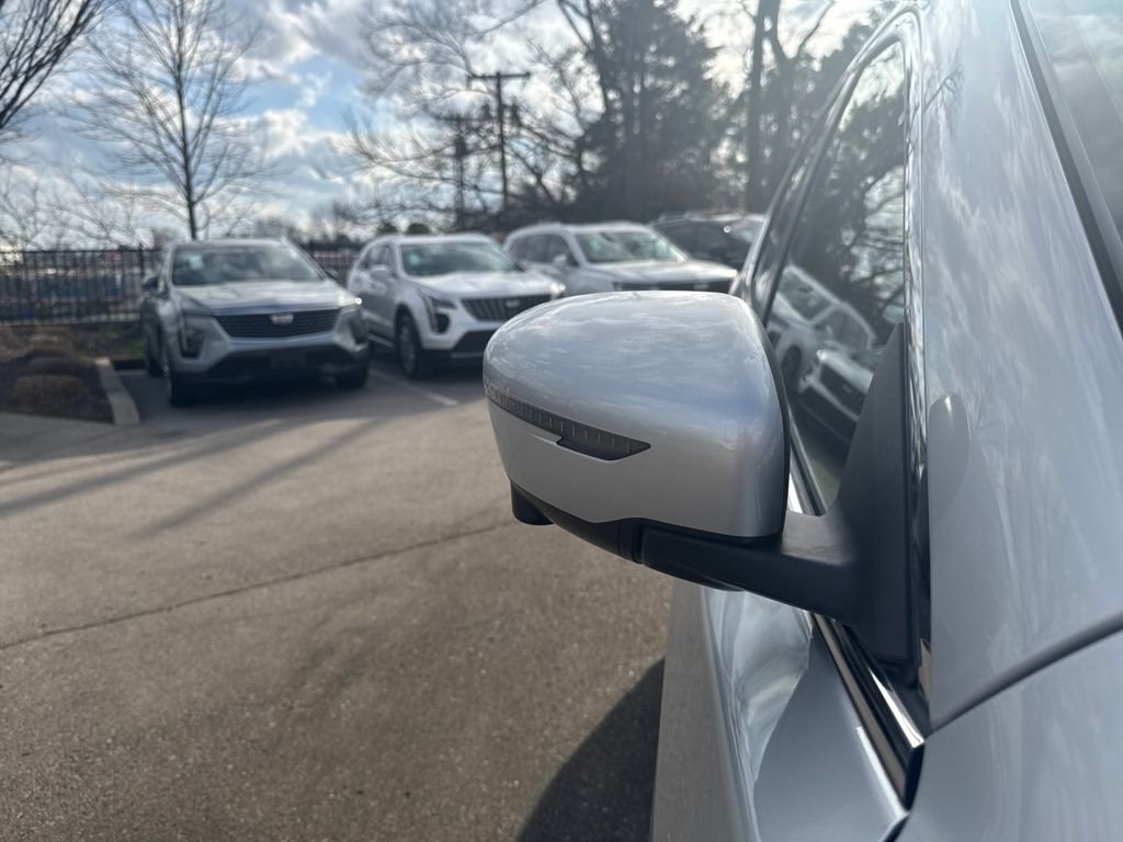 Used 2019 Nissan Rogue SL w/ Premium Package image 38