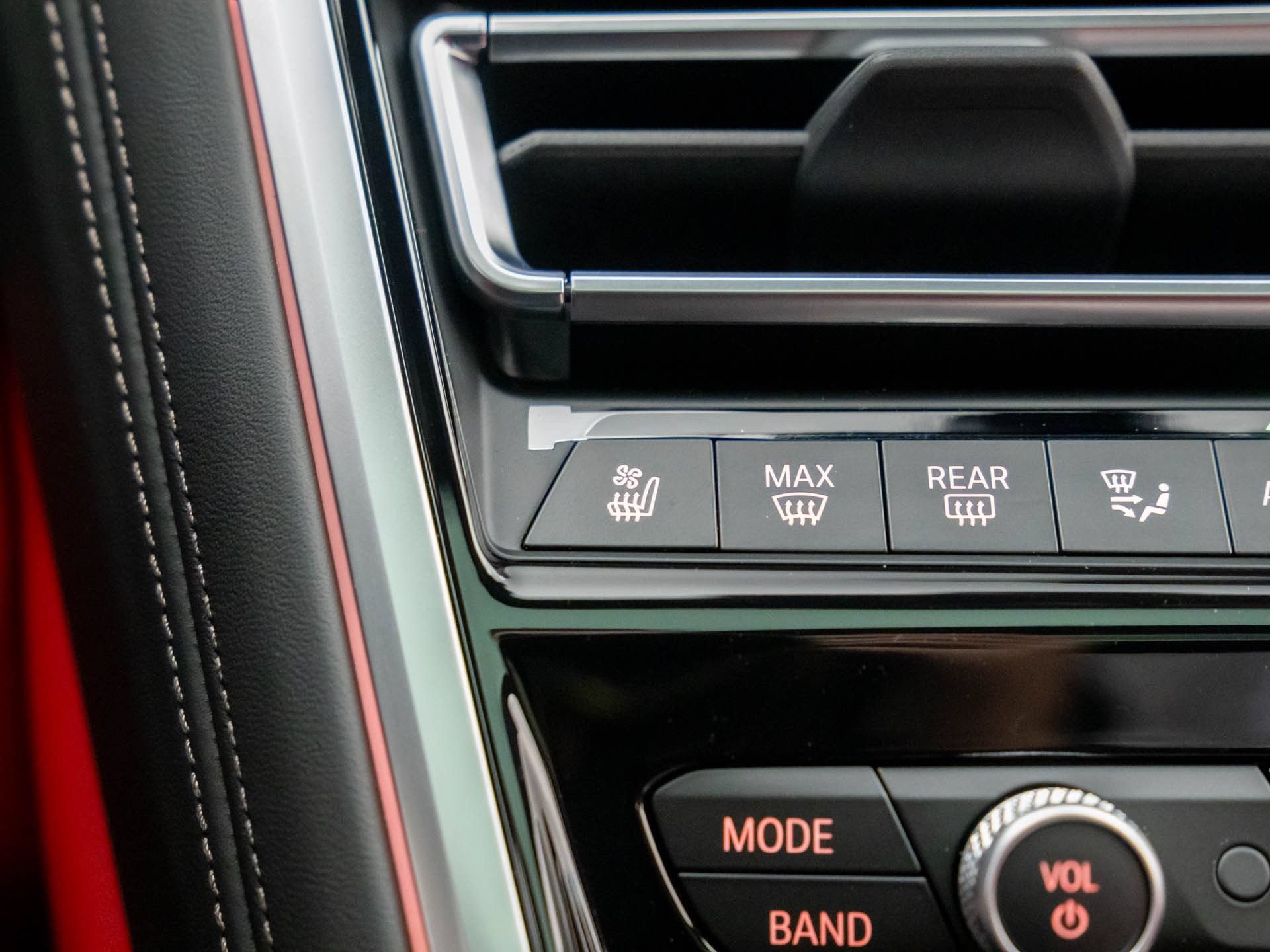 Used 2026 BMW 840i xDrive AWD/4WD image 23