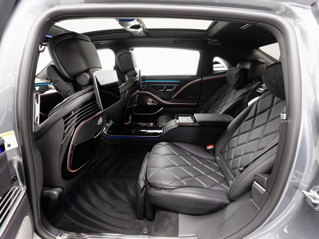 Certified 2024 Mercedes-Benz Maybach S 580 4MATIC image 30