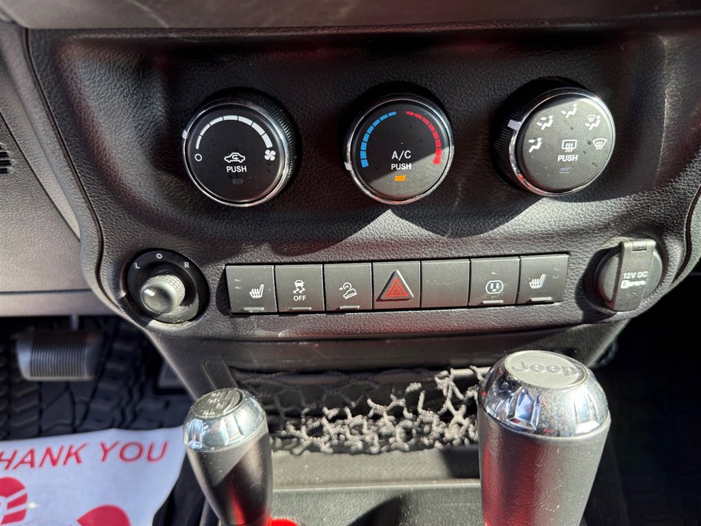Used 2018 Jeep Wrangler Unlimited Sahara image 20