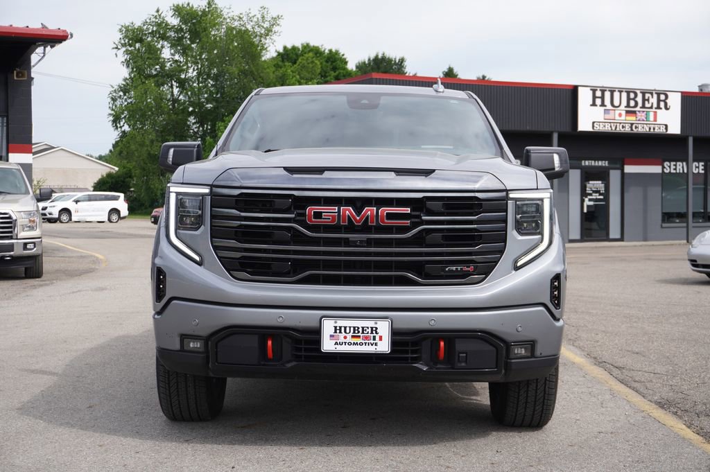 Used 2024 GMC Sierra 1500 AT4 w/ Technology Package AWD/4WD image 2