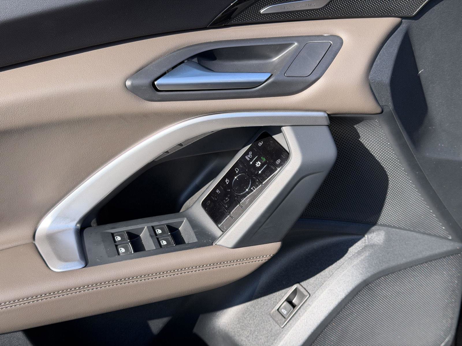 Used 2025 Audi Q5 Premium Plus image 11