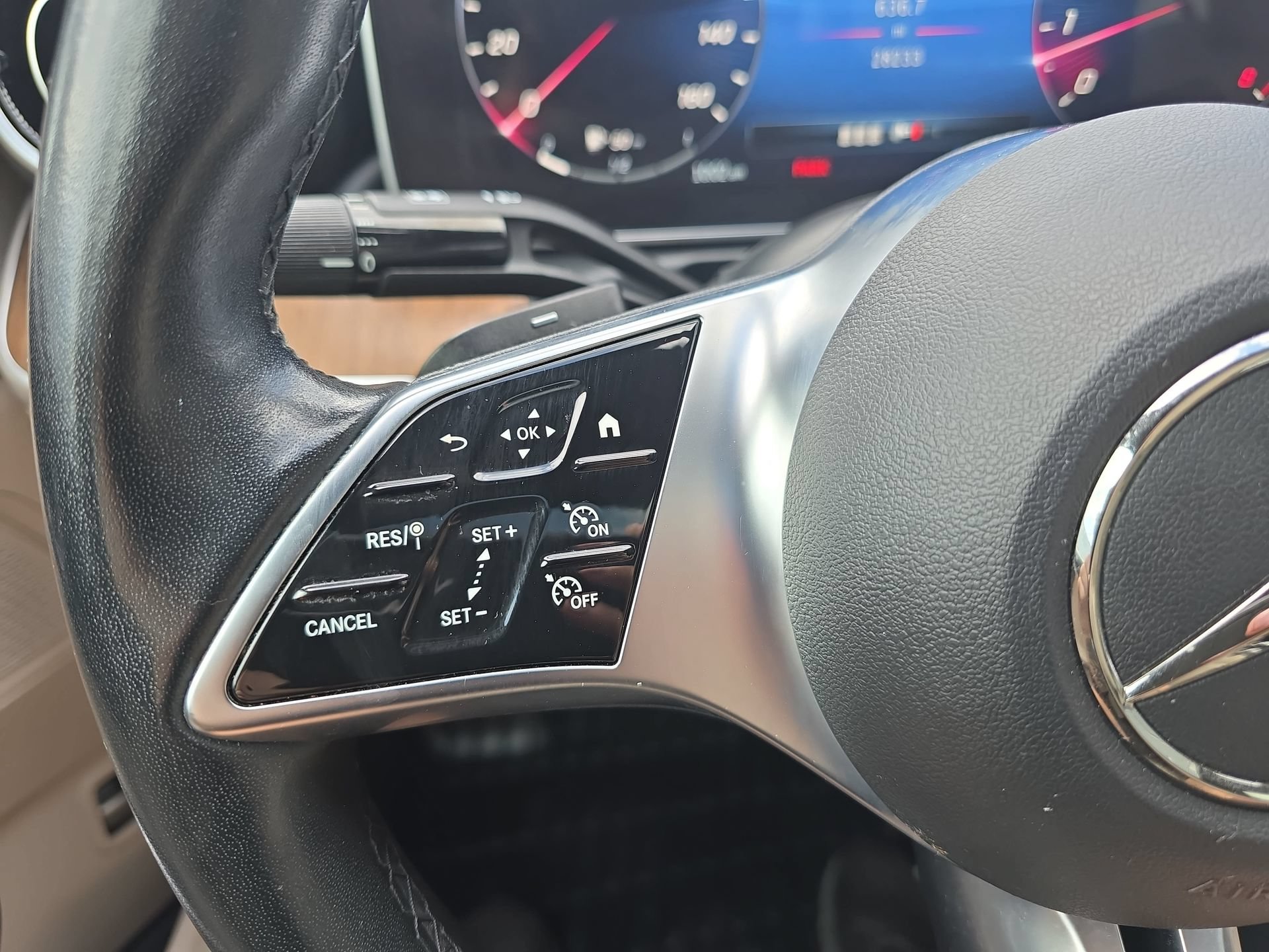 Certified 2023 Mercedes-Benz C 300 4MATIC Sedan image 17