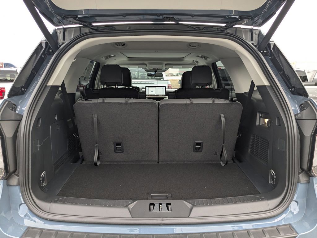 New 2026 Ford Explorer Active w/ Active Comfort Package image 13