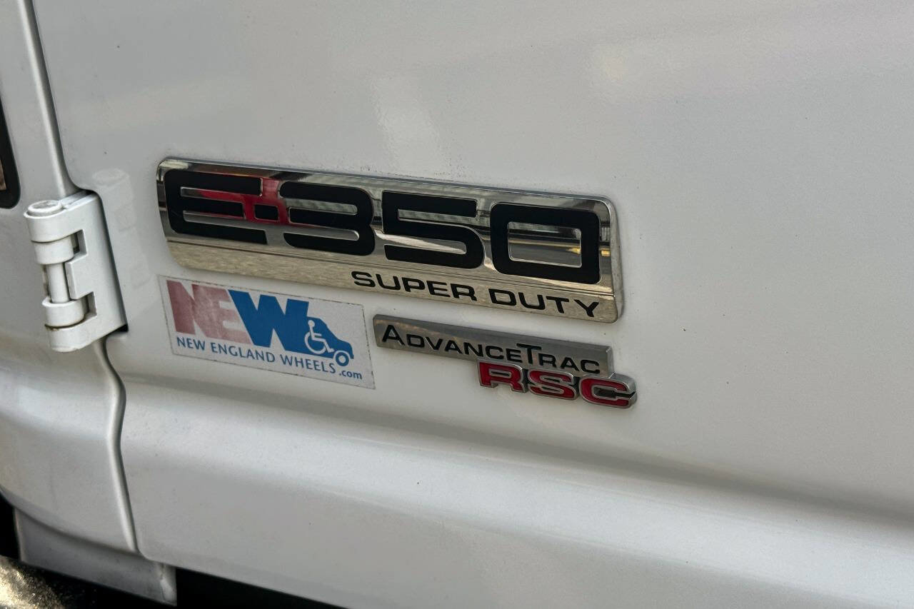 Used 2011 Ford E-350 and Econoline 350 Extended Super Duty w/ PWR Group image 26