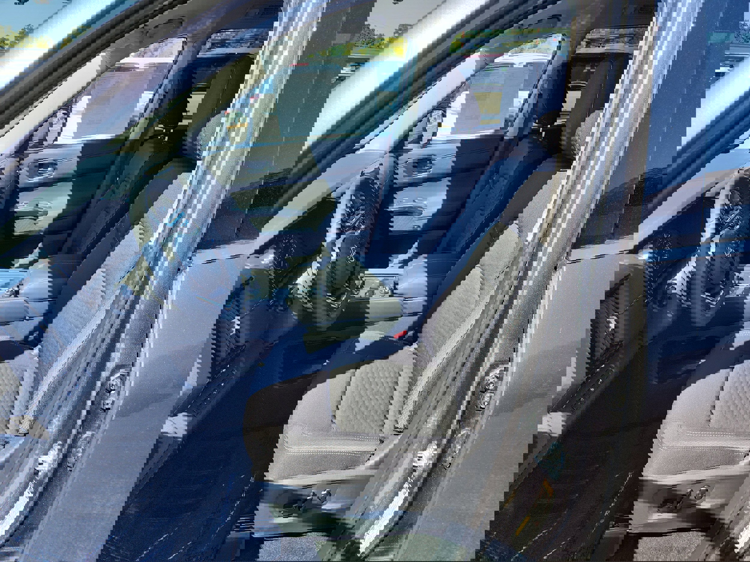 New 2025 Nissan Pathfinder SV w/ Black Appearance Package image 11