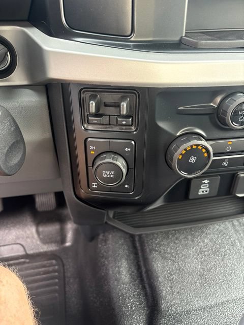 New 2026 Ford F250 XL w/ XL Chrome Package AWD/4WD image 19