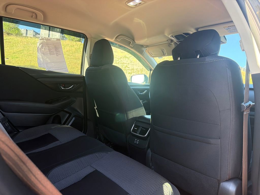 Used 2025 Subaru Outback Premium w/ Popular Package #1A image 28