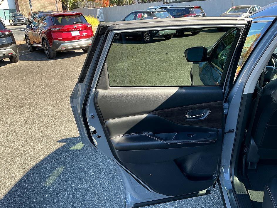 Certified 2024 Nissan Murano Platinum w/ Cargo Package image 24