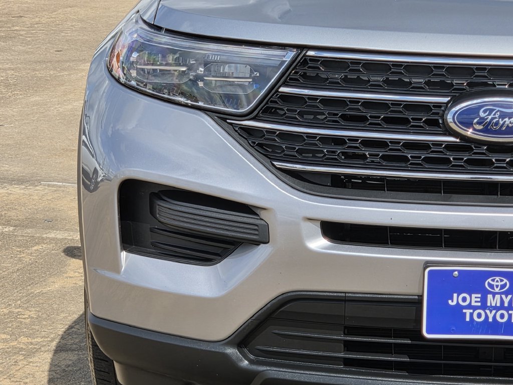 Used 2023 Ford Explorer XLT RWD image 5