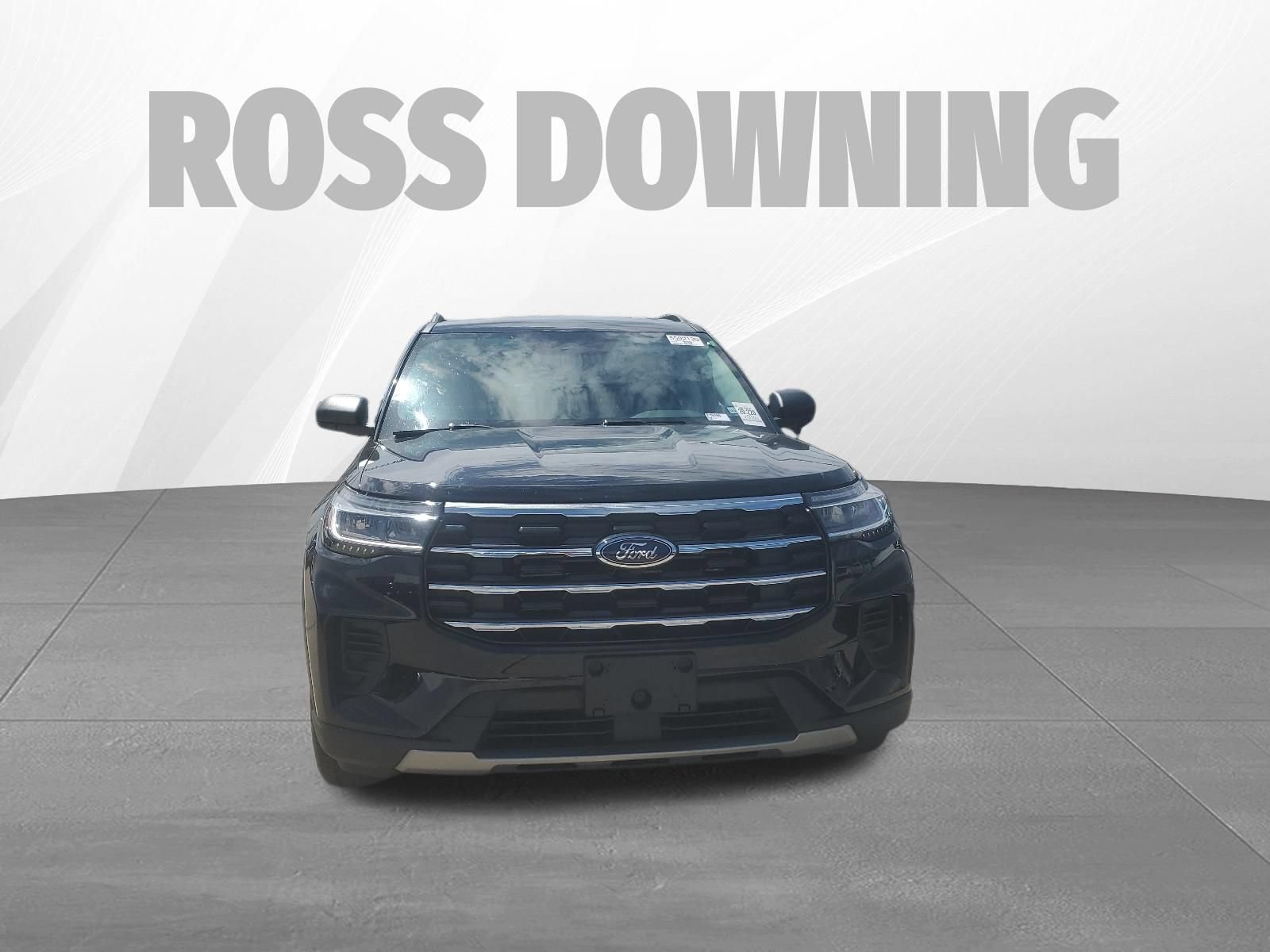 Used 2025 Ford Explorer Active RWD image 2