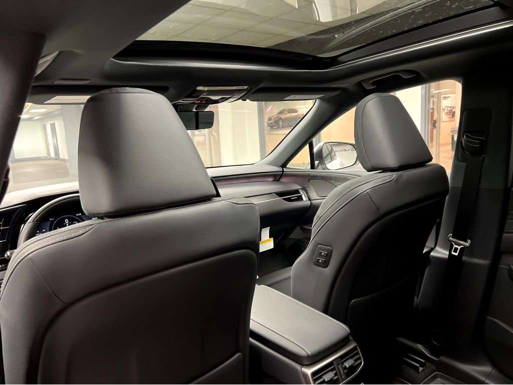 New 2026 Lexus RX 450h AWD image 19