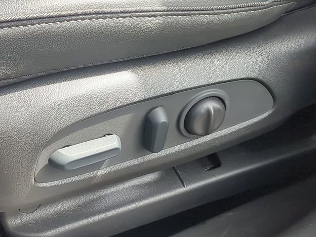 Used 2023 Buick Encore GX Select w/ Sport Touring Package image 22