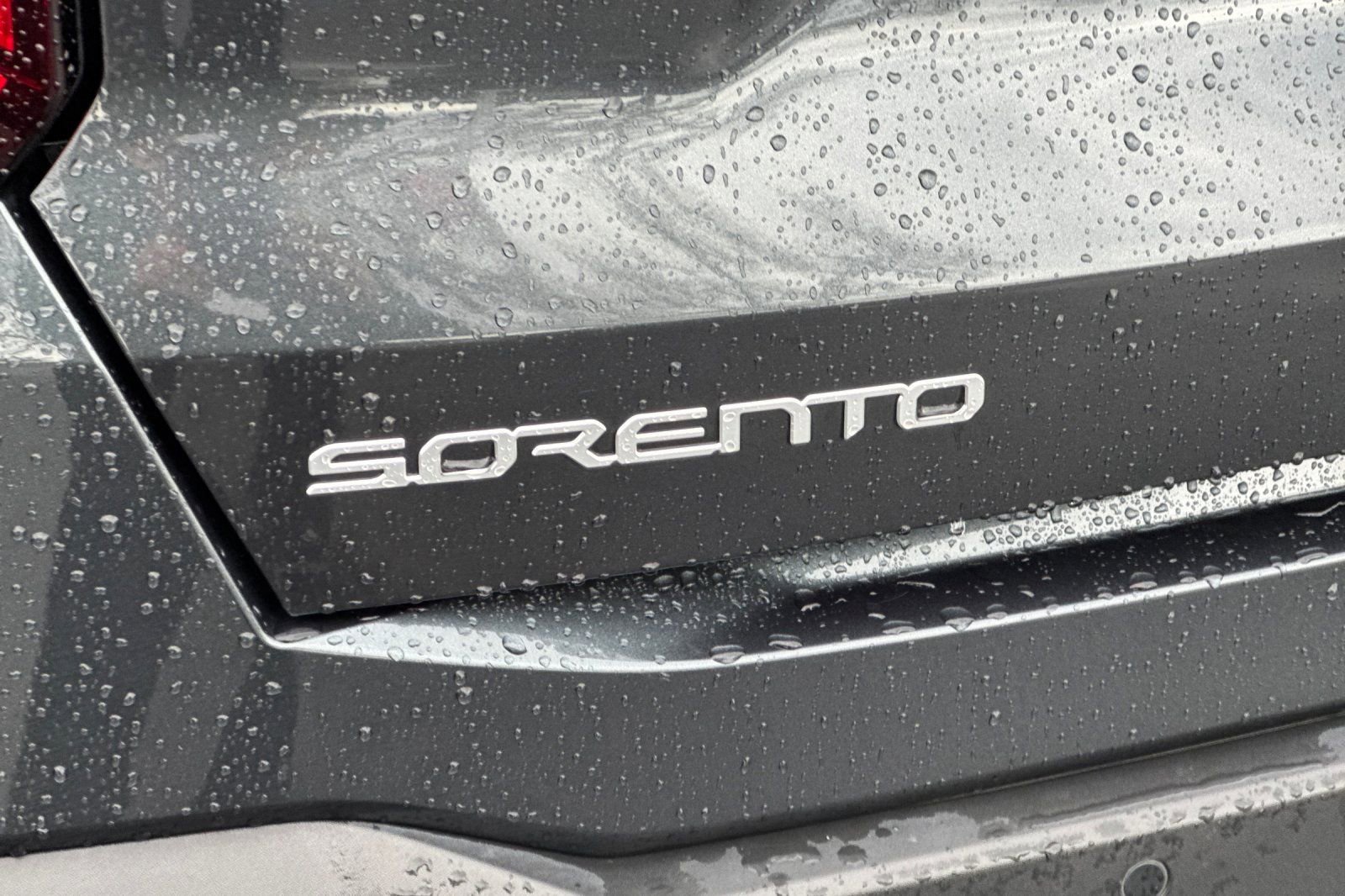 Used 2024 Kia Sorento S image 34