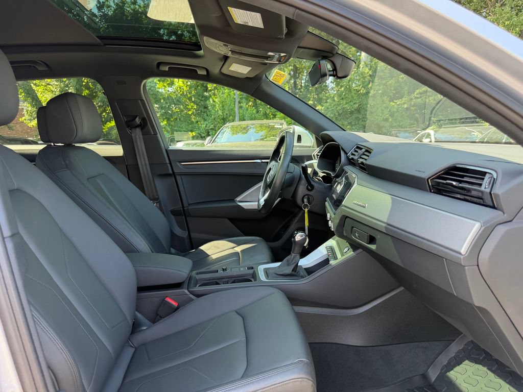 Used 2022 Audi Q3 2.0T Premium AWD/4WD image 18