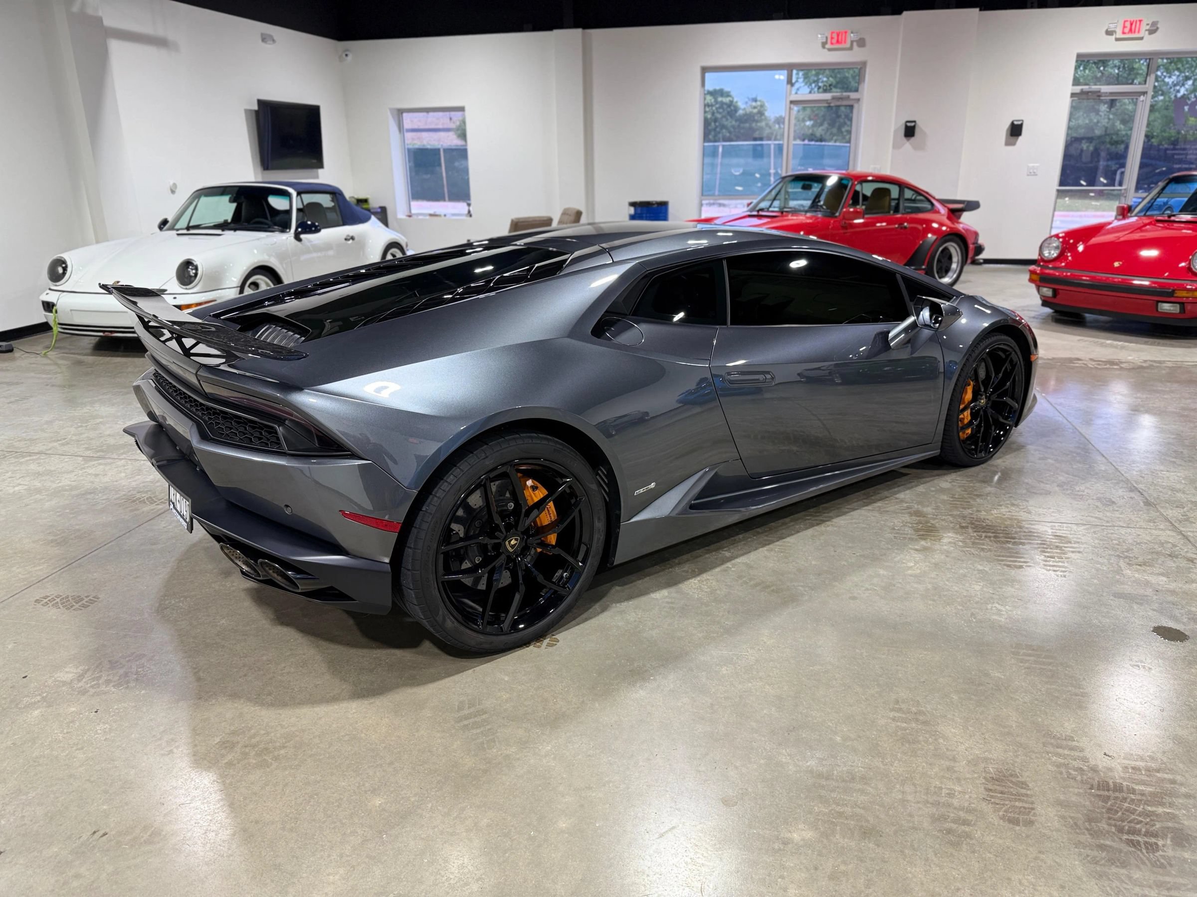 Used 2016 Lamborghini Huracan LP 610-4 AWD/4WD image 18