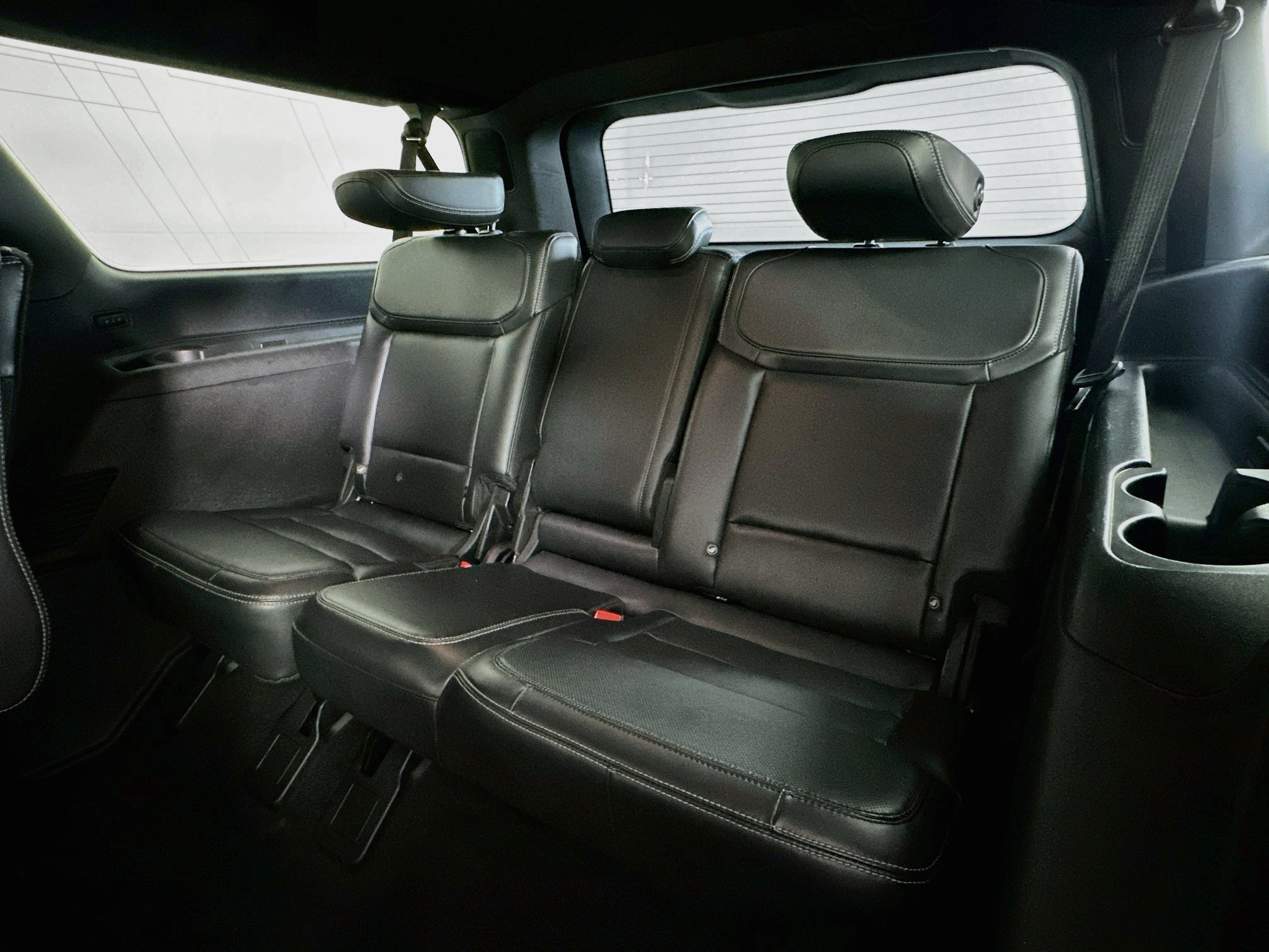 Used 2025 Ford Expedition Max Platinum w/ Stealth Performance Package AWD/4WD image 31