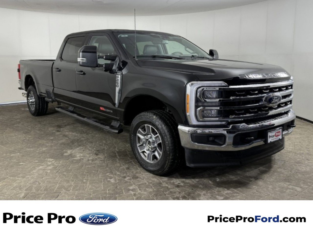 Used 2023 Ford F250 Lariat AWD/4WD image 1