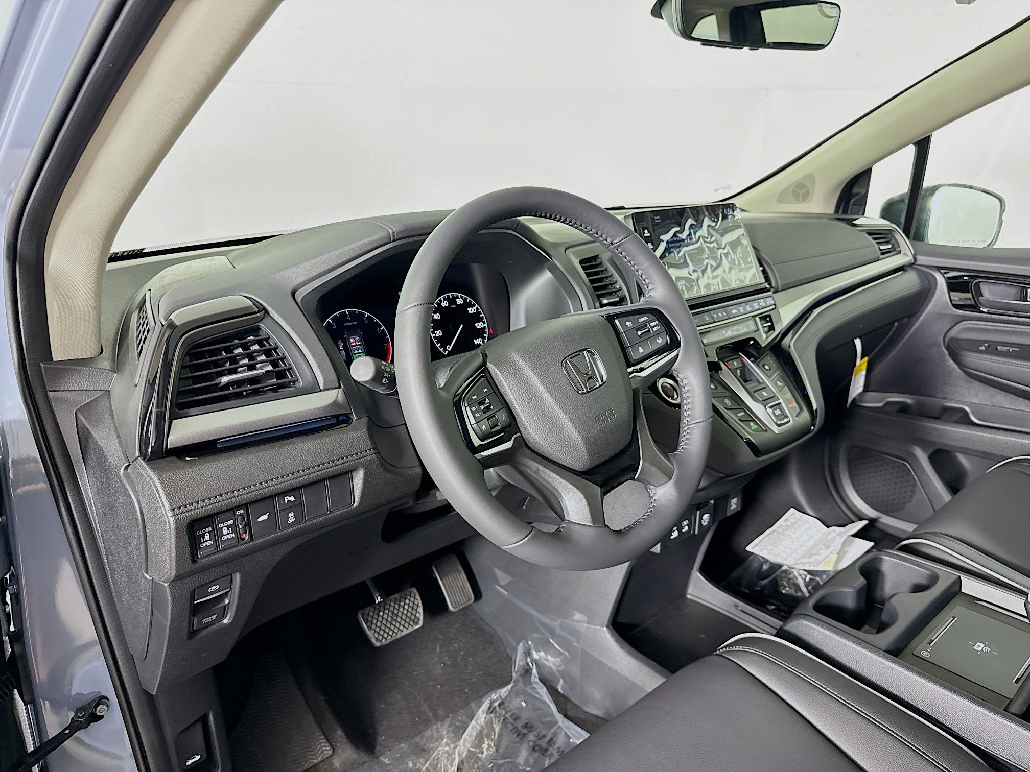 New 2026 Honda Odyssey Touring image 8