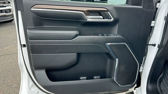 Used 2024 Chevrolet Silverado 1500 LT image 16