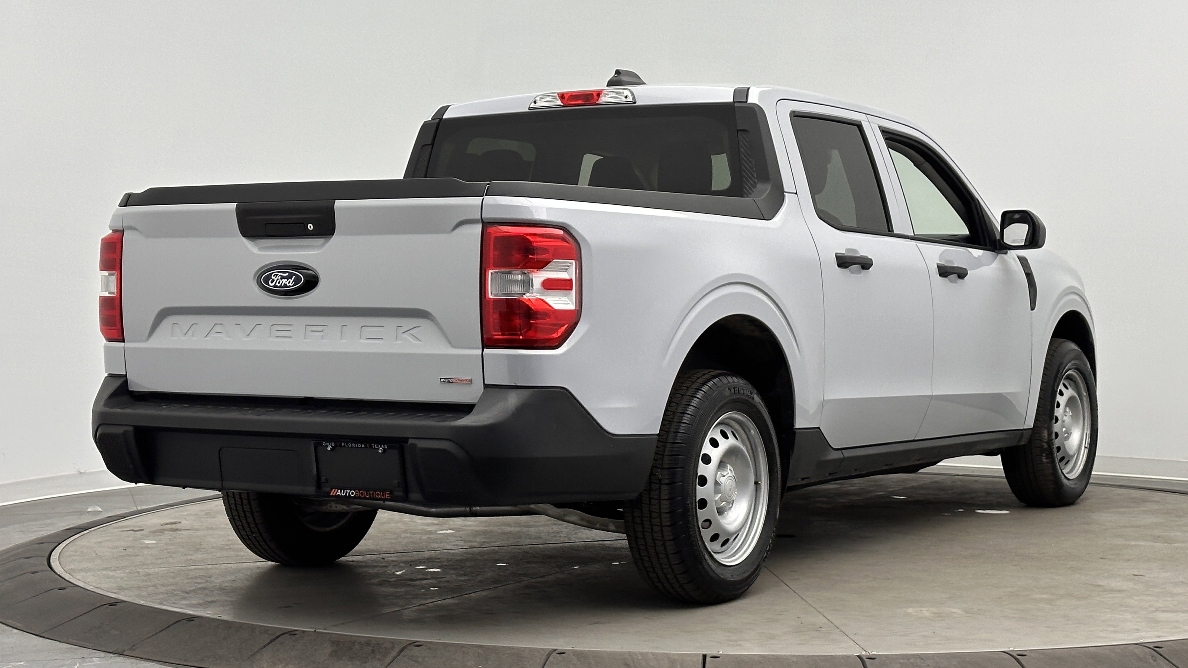Used 2025 Ford Maverick XL FWD image 7
