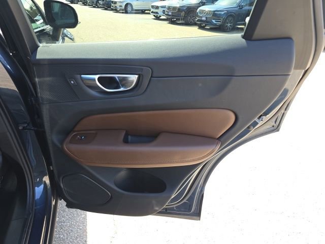Certified 2024 Volvo XC60 B5 Plus w/ Protection Package Premier image 18
